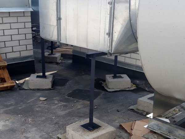 Опоры металлические